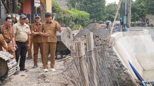 Jelang Musim Hujan, Subandi Sidak Dua Rumah Pompa, Kualitas Konstruksi Jadi Perhatian